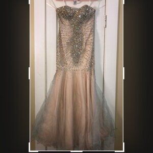 Terani Couture Formal Strapless Studded Mermaid Gown w/Ruffles size 6 Multi